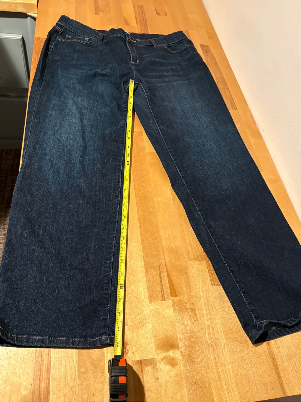 Liz Claiborne Boyfriend Jeans Size 14 - Picture 4 of 6
